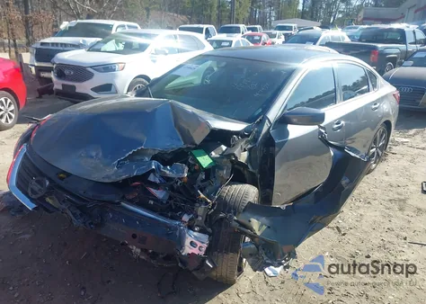 2018 Nissan Altima 2.5 Sr z USA, uszkodzony, nr VIN 1N4AL3AP2JC147421